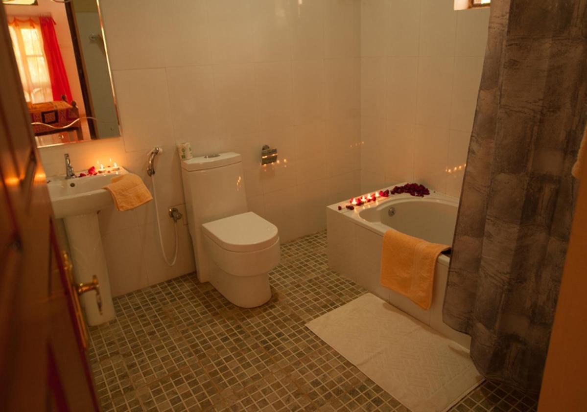 Ashiyana Cliff And Beach Resort Varkala Exteriör bild